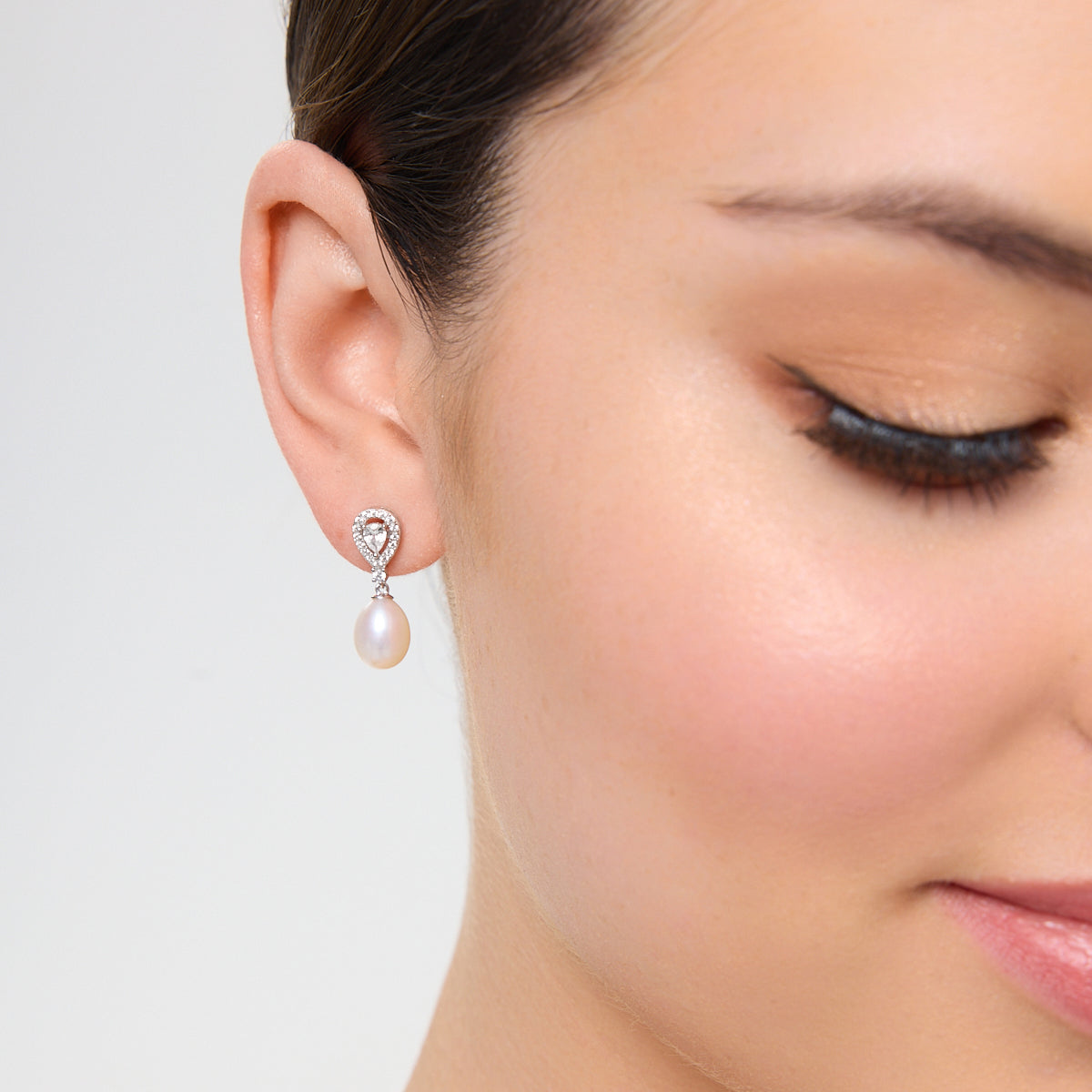 Komplet biżuterii srebrnej - perły z cyrkoniami