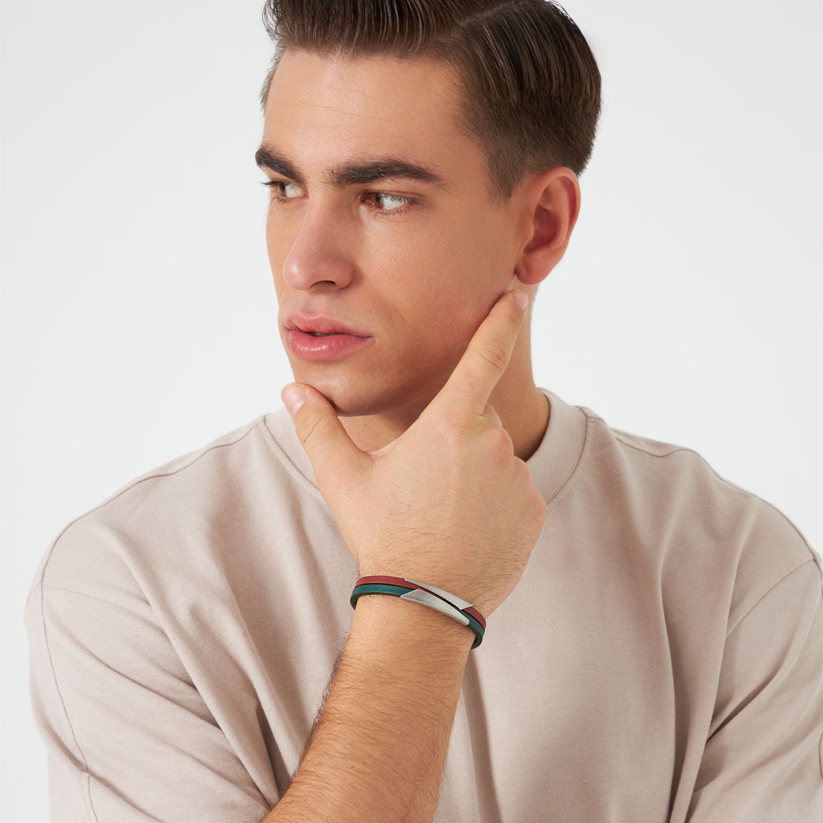 Bransoletka metalowa z brązową skórą - Moderno