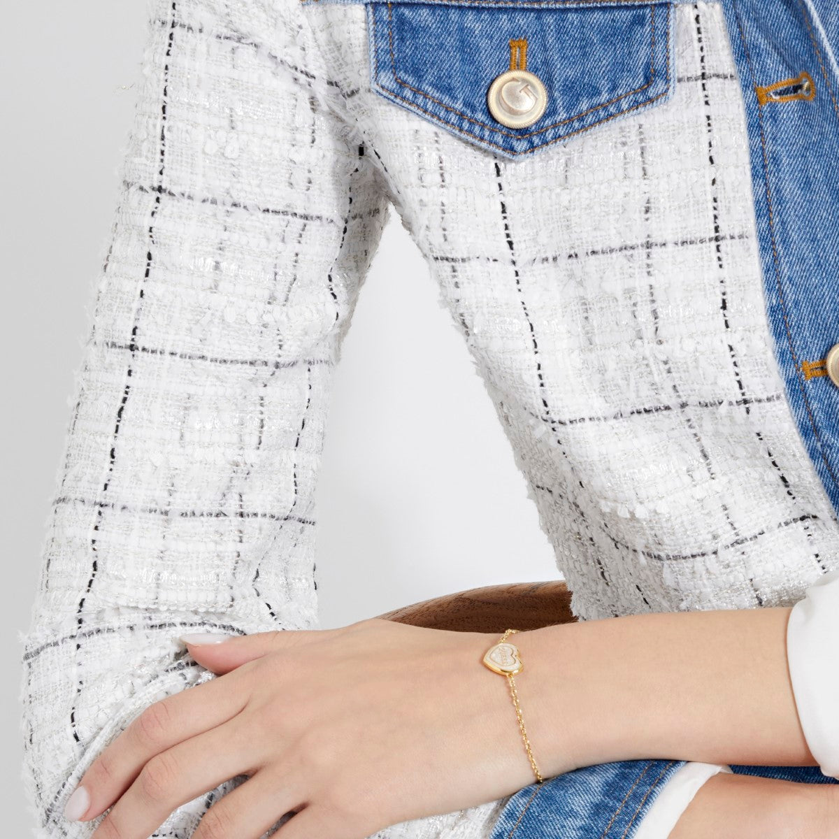 Bransoletka stalowa z cyrkoniami - serce - Guess Amami