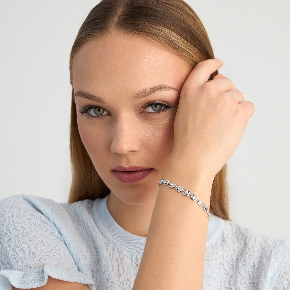 Bransoletka srebrna z bezbarwnymi cyrkoniami - geometryczna