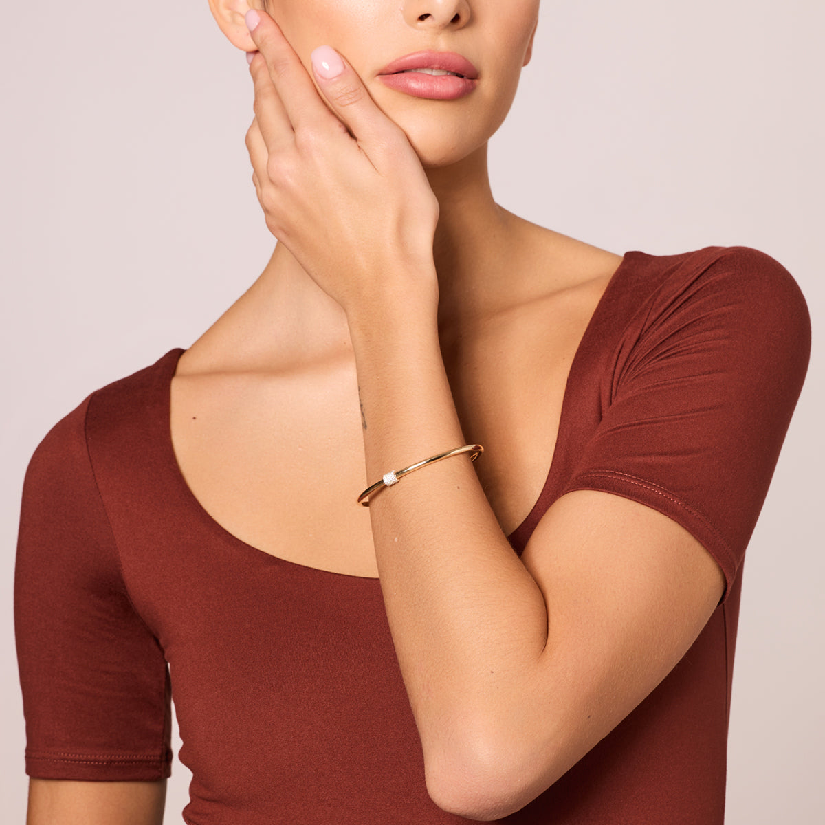 Bransoletka złota sztywna z cyrkoniami - Verona