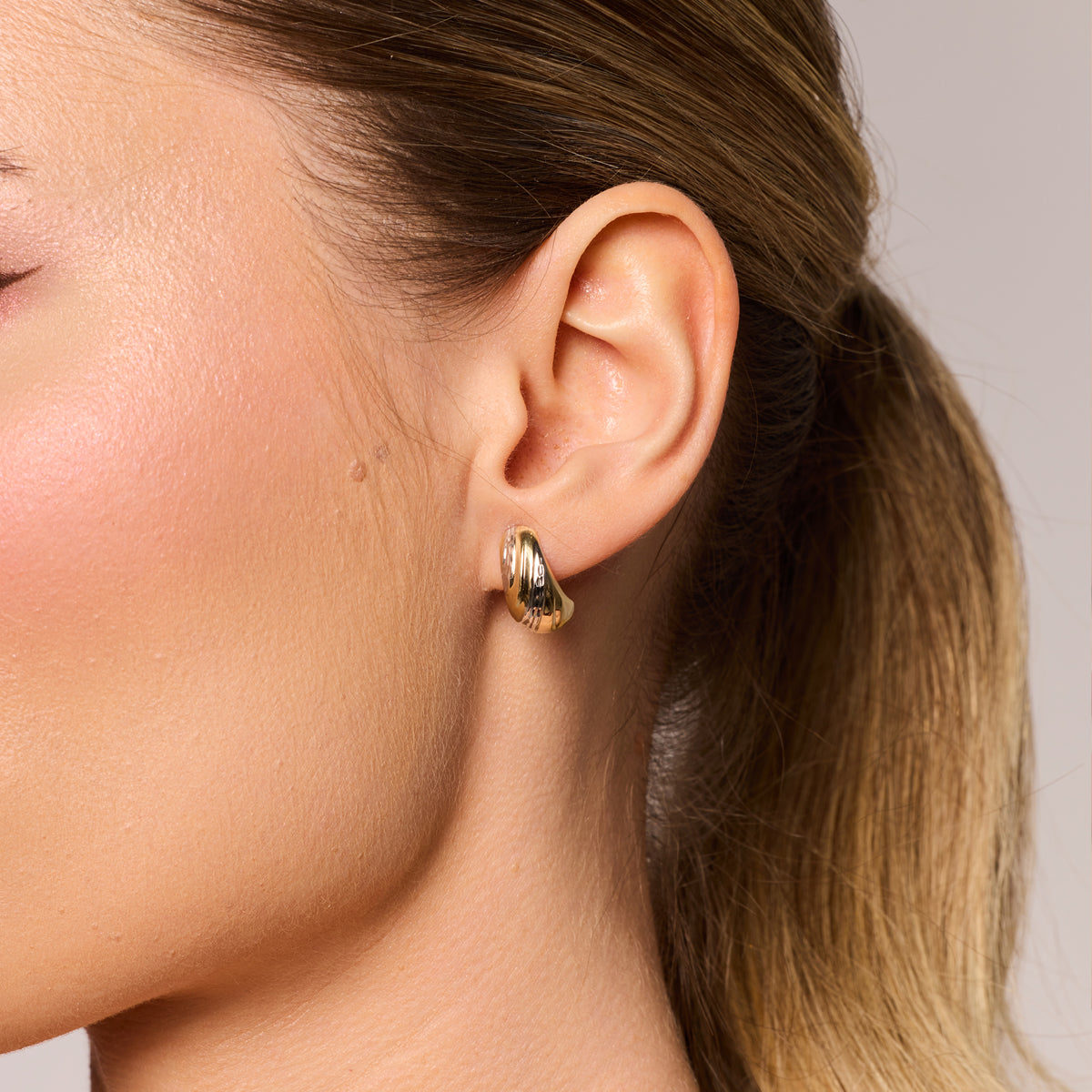 Kolczyki z dwukolorowego złota