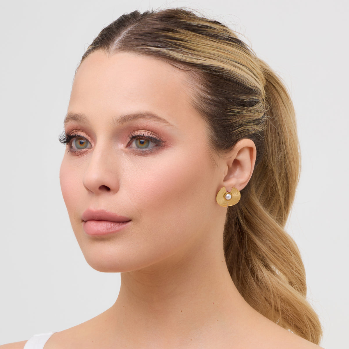 Kolczyki stalowe z imitacją pereł - Moderno