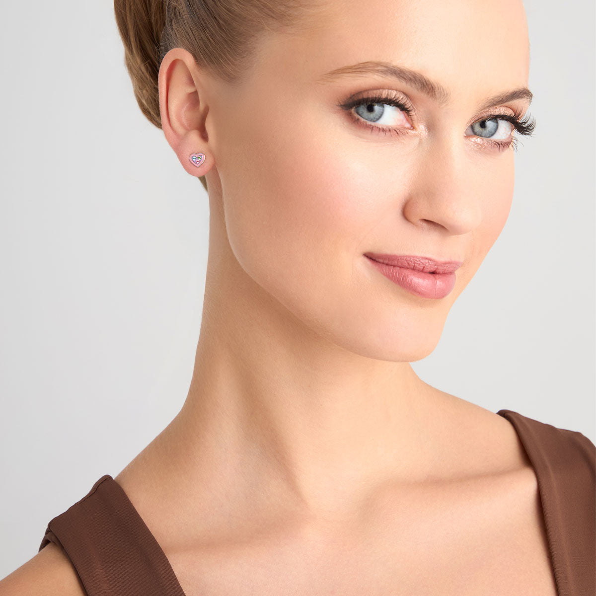 Kolczyki srebrne z emalią i kolorowymi cyrkoniami - serca - Bambini