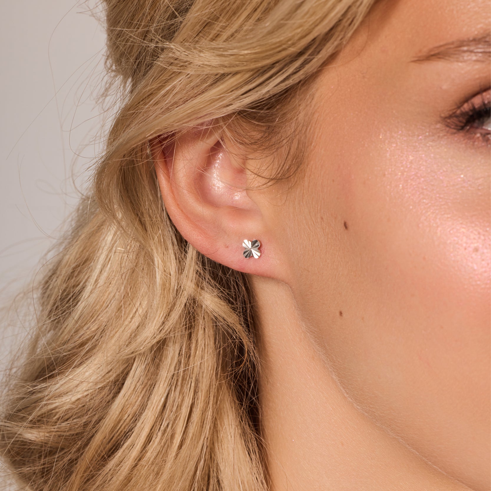 Kolczyki srebrne - kwiaty