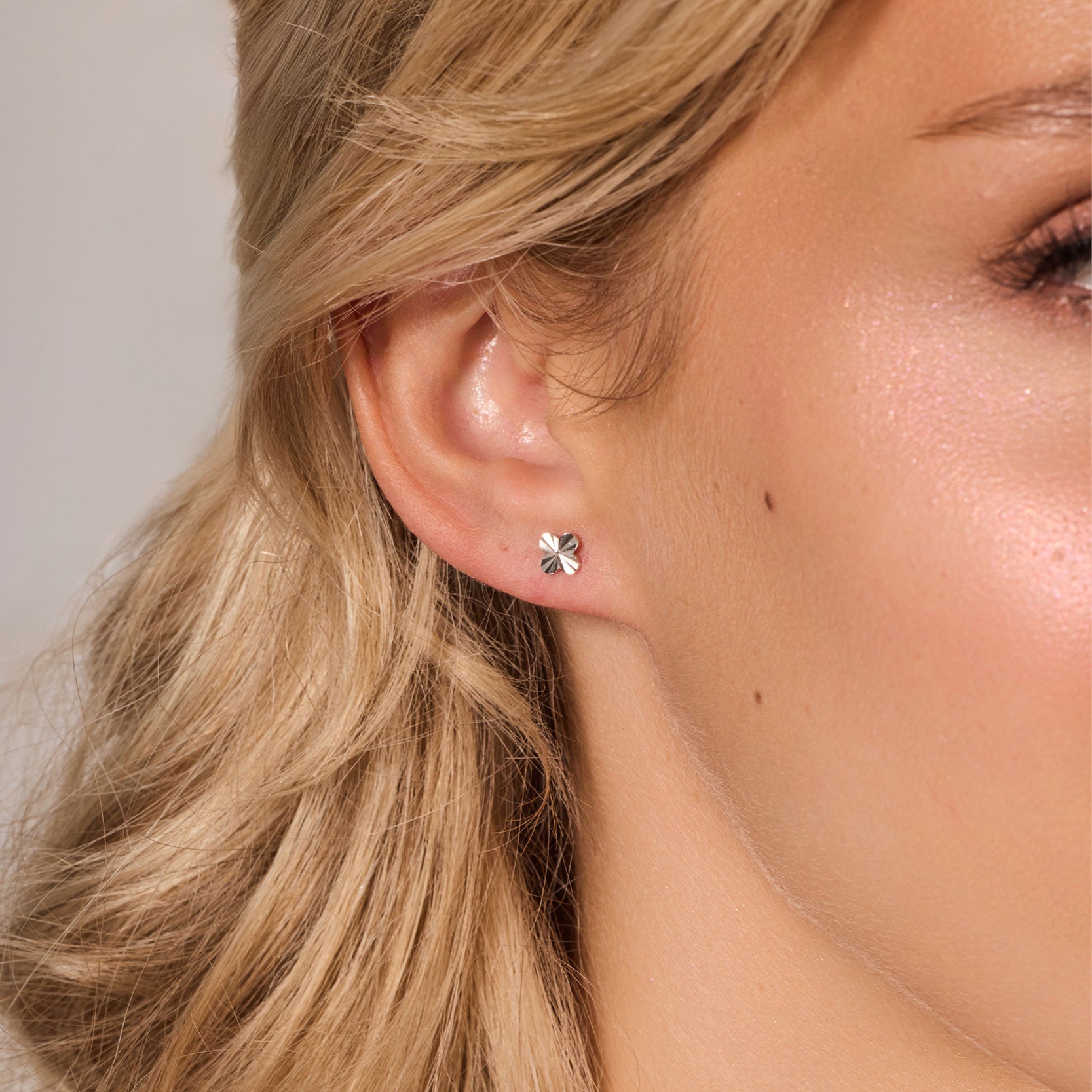 Kolczyki srebrne - kwiaty