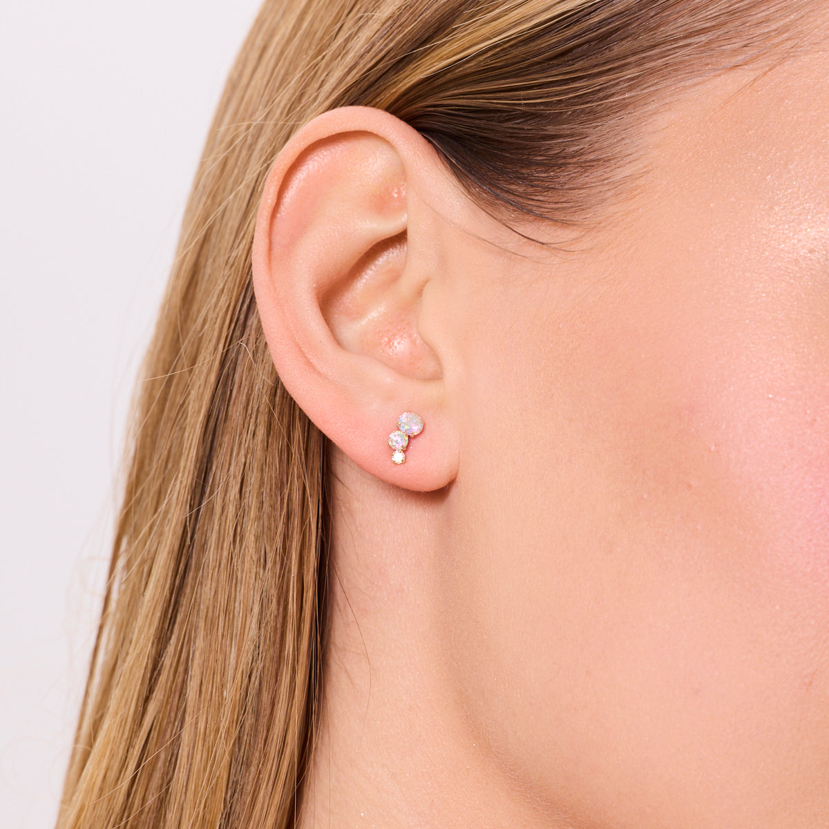 Kolczyki złote z kolorowymi cyrkoniami