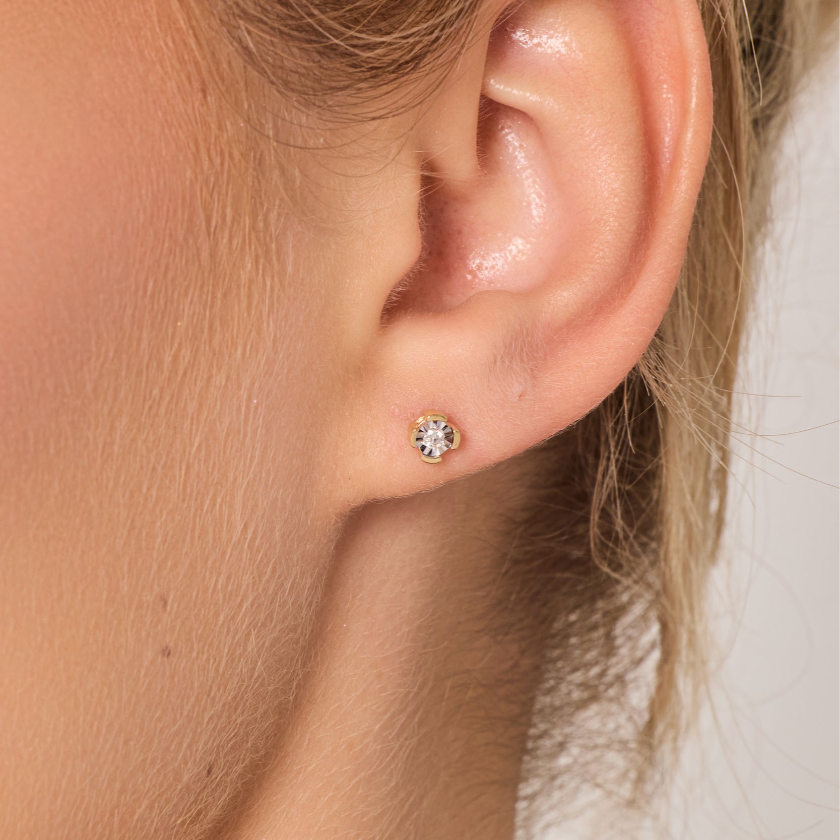 Kolczyki z dwukolorowego złota z diamentami - Illusion