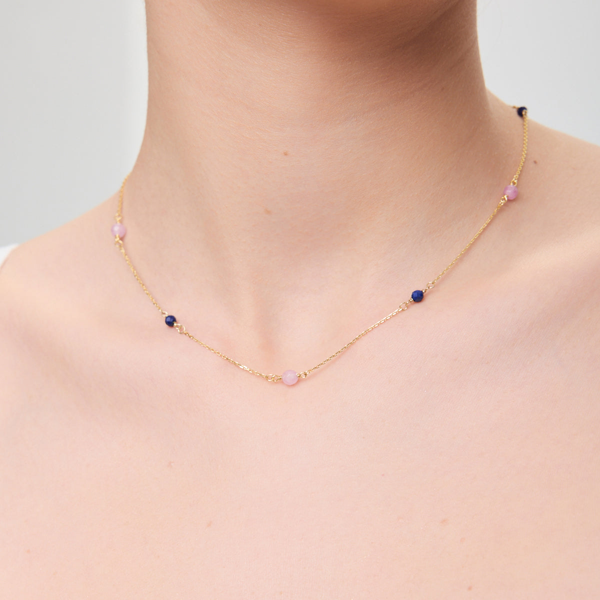 Naszyjnik srebrny pozłacany z lepidolitem i lapis lazuli