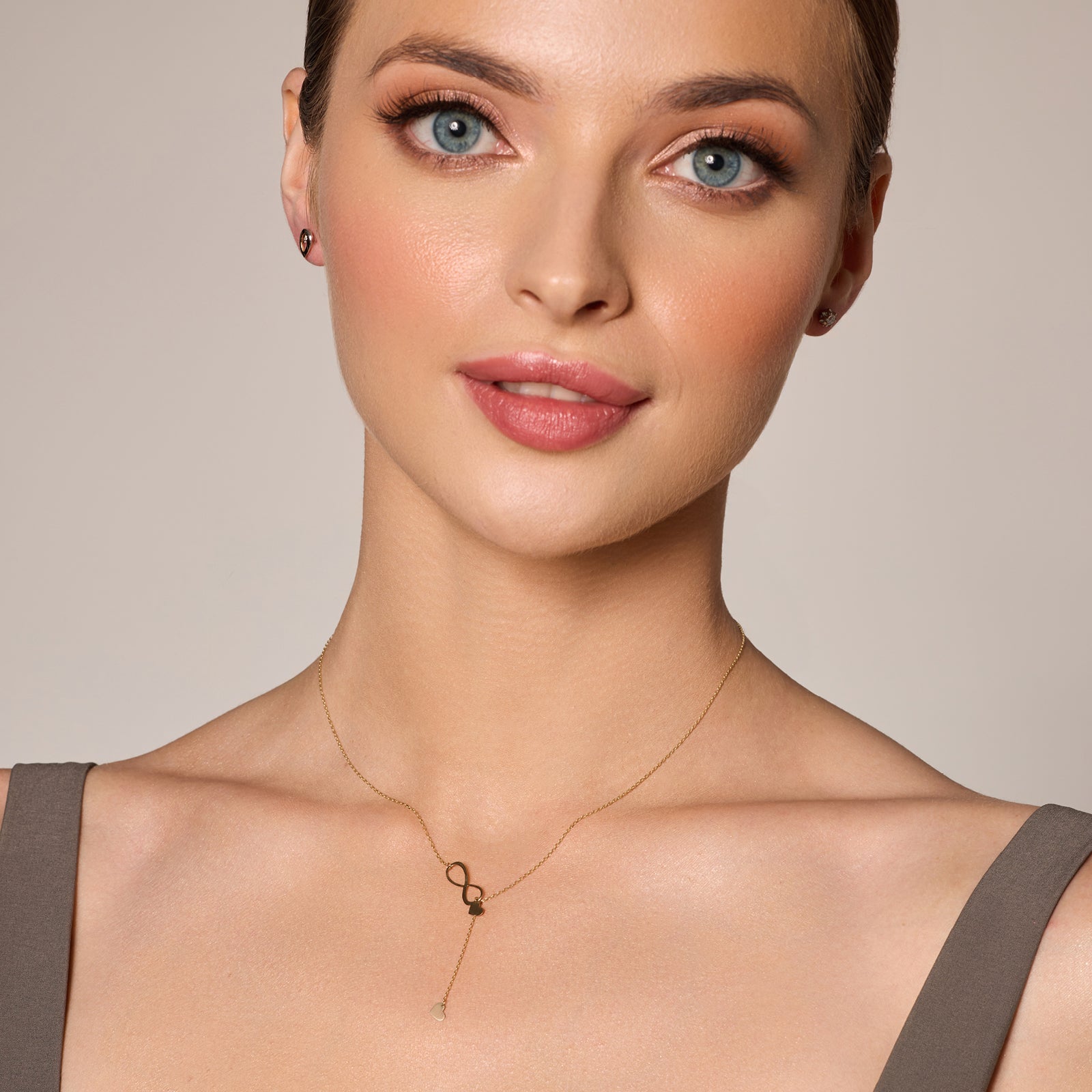 Naszyjnik złoty krawatka - serca