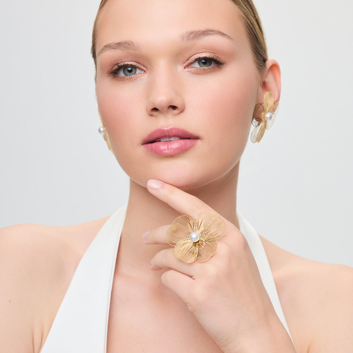 Pierścionek stalowy z imitacją pereł - kwiat - Moderno