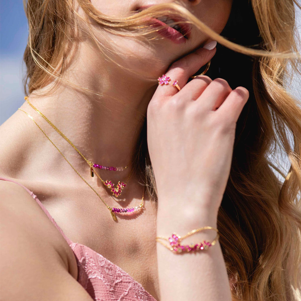 Pierścionek srebrny pozłacany z różowymi cyrkoniami - kwiat - Tajemniczy Ogród