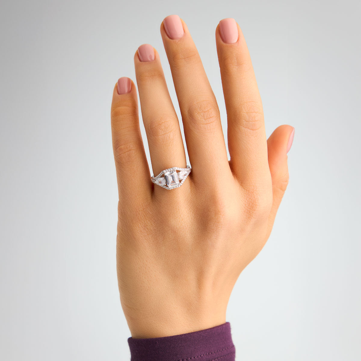 Pierścionek srebrny z cyrkoniami