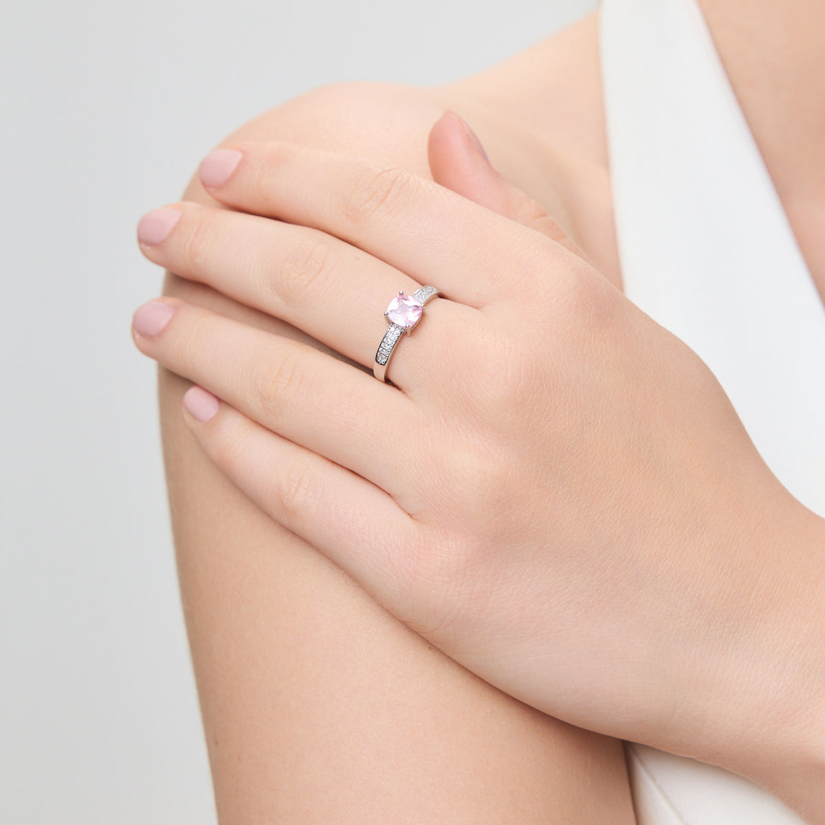 Pierścionek srebrny z różowymi cyrkoniami - Colore - Verona