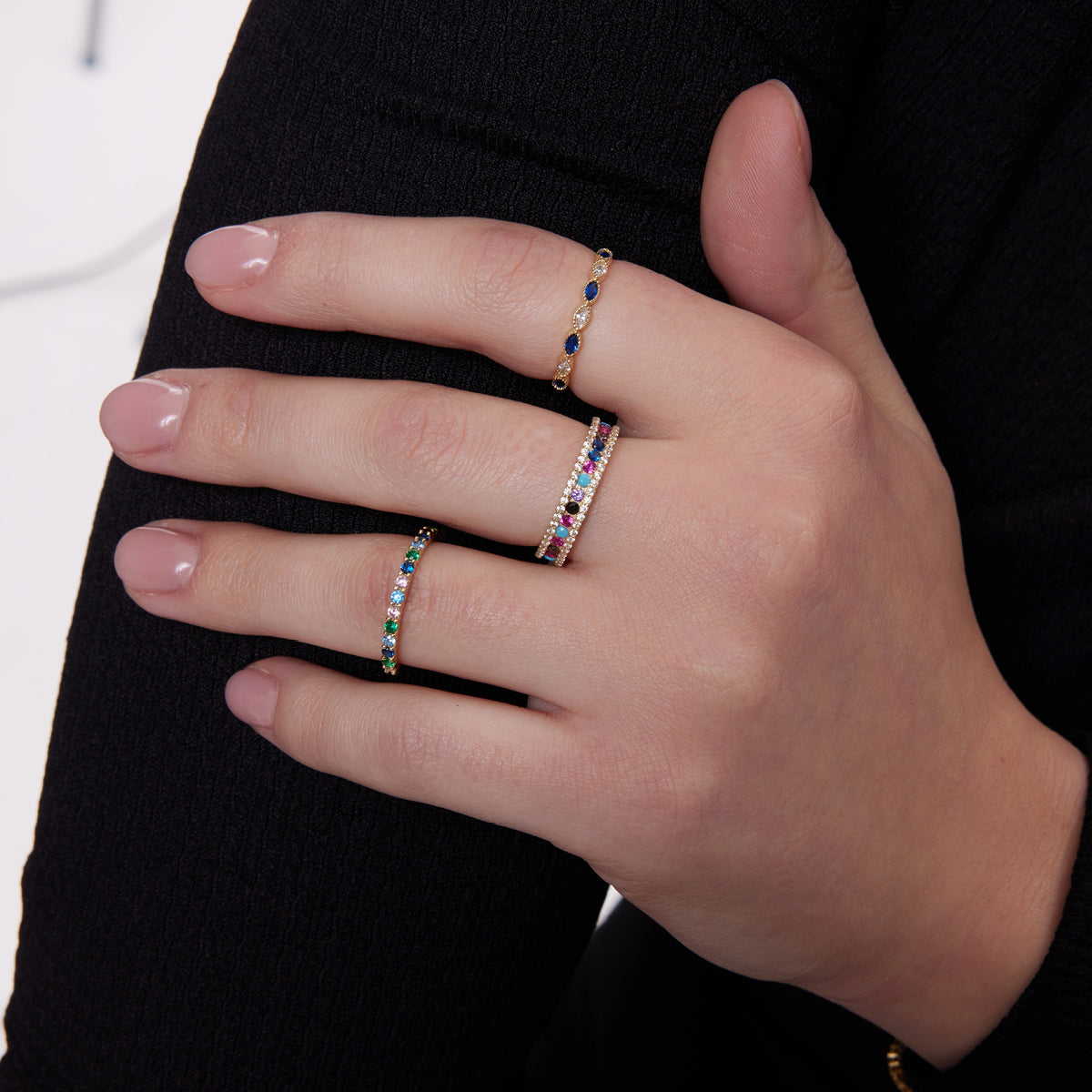 Pierścionek złoty z cyrkoniami