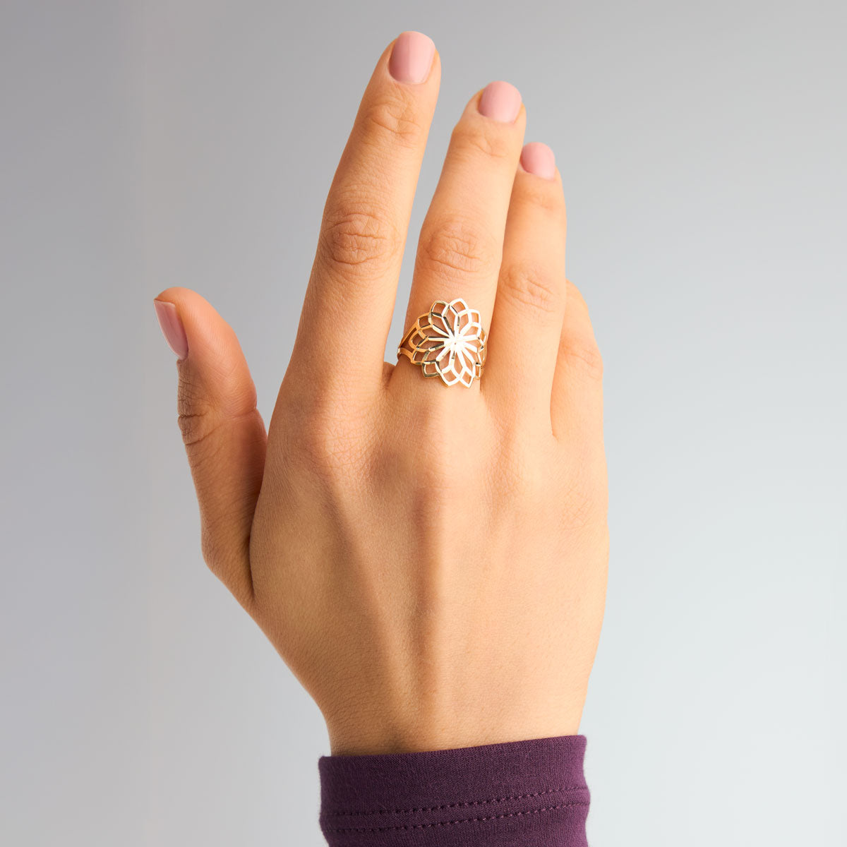 Pierścionek złoty - kwiat