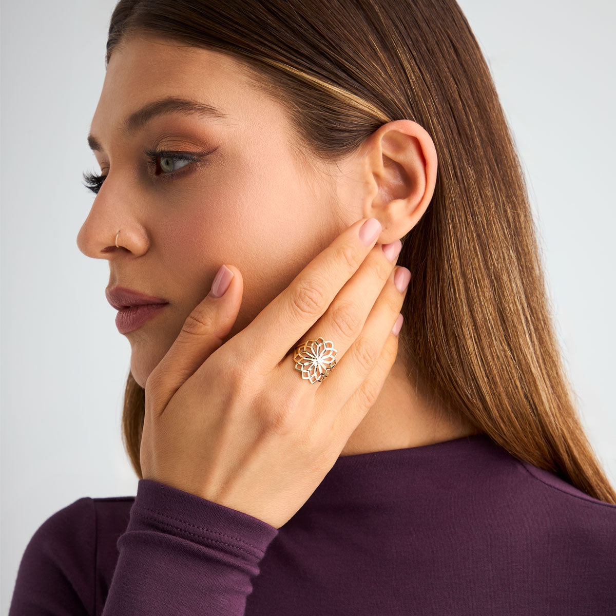 Pierścionek złoty - kwiat