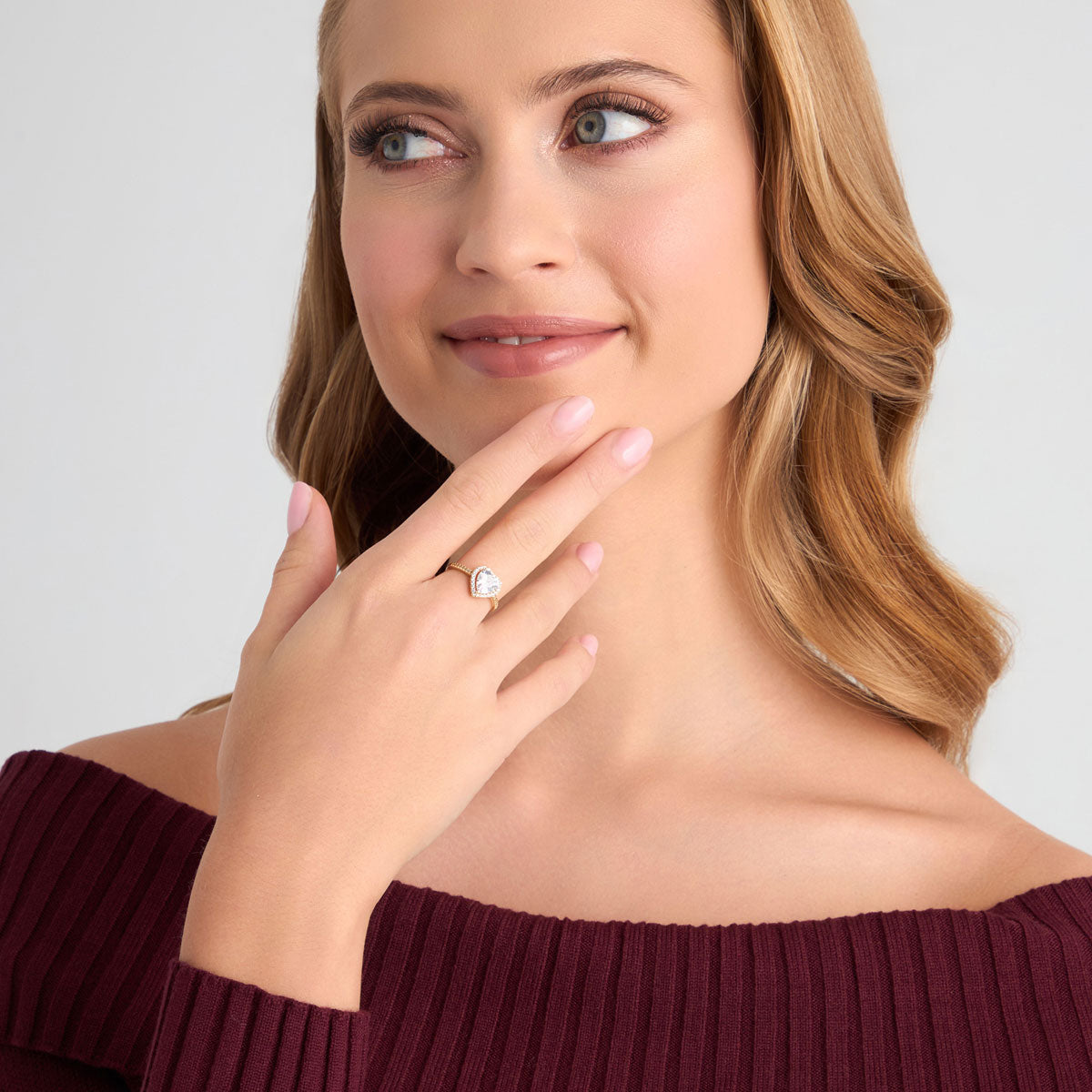 Pierścionek złoty z cyrkoniami - serce