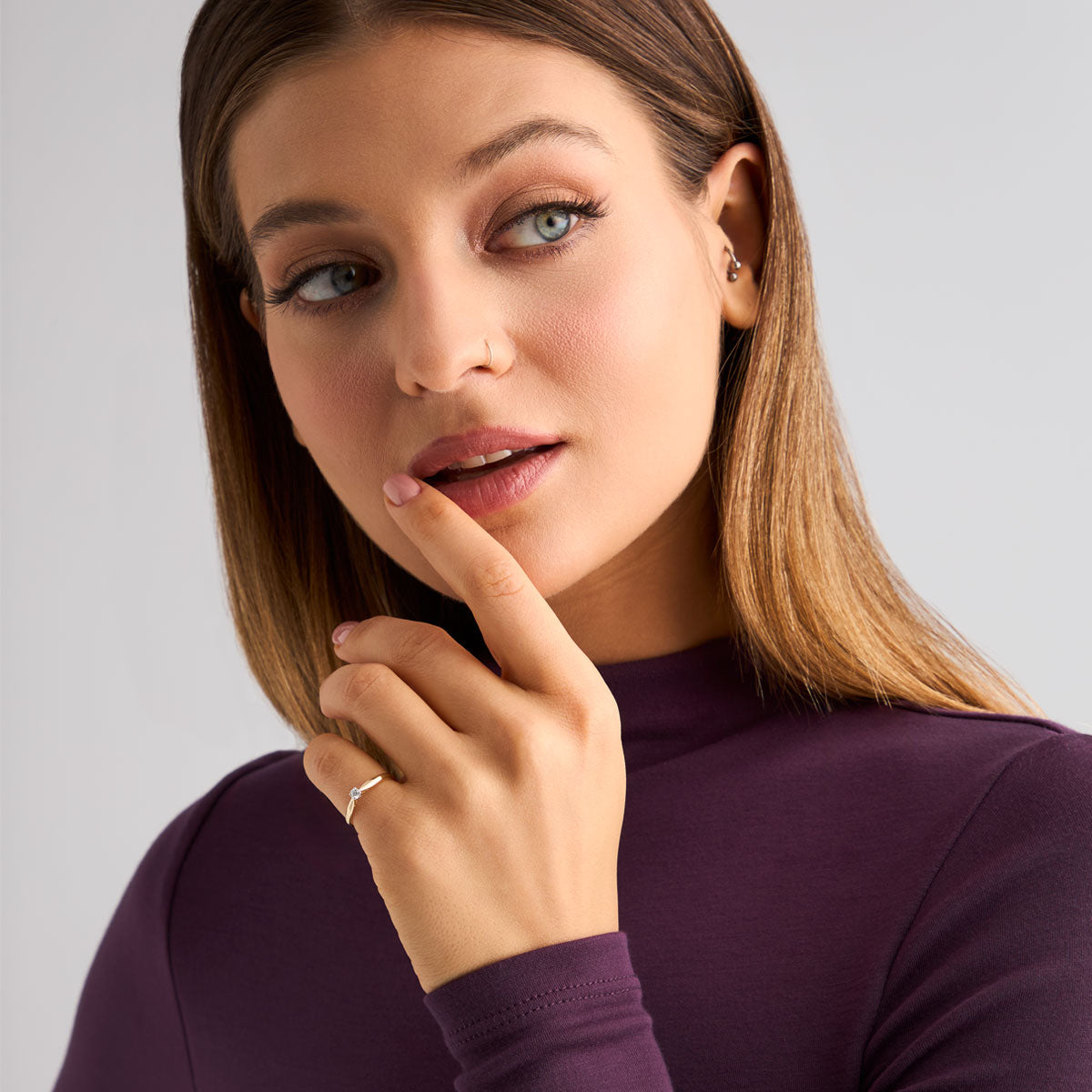 Pierścionek złoty z diamentem