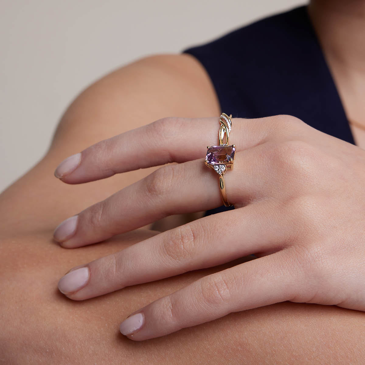 Pierścionek złoty z ametrinem i diamentami