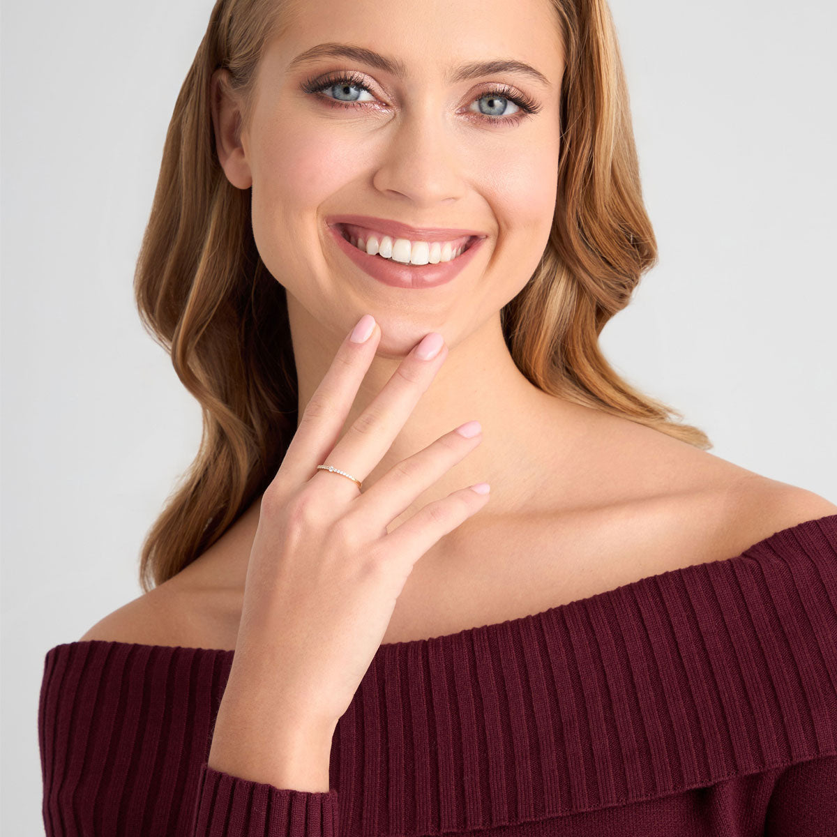 Pierścionek złoty z cyrkoniami