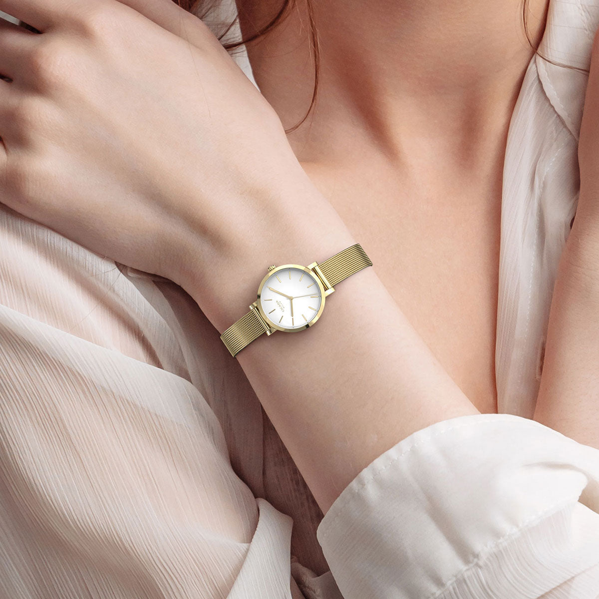 Zegarek na złotej bransolecie - Cicada Parma