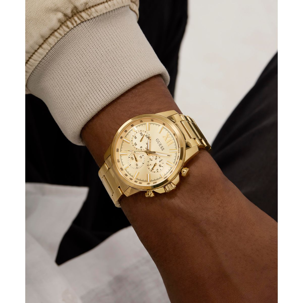 Zegarek na złotej bransolecie - Guess Zeus