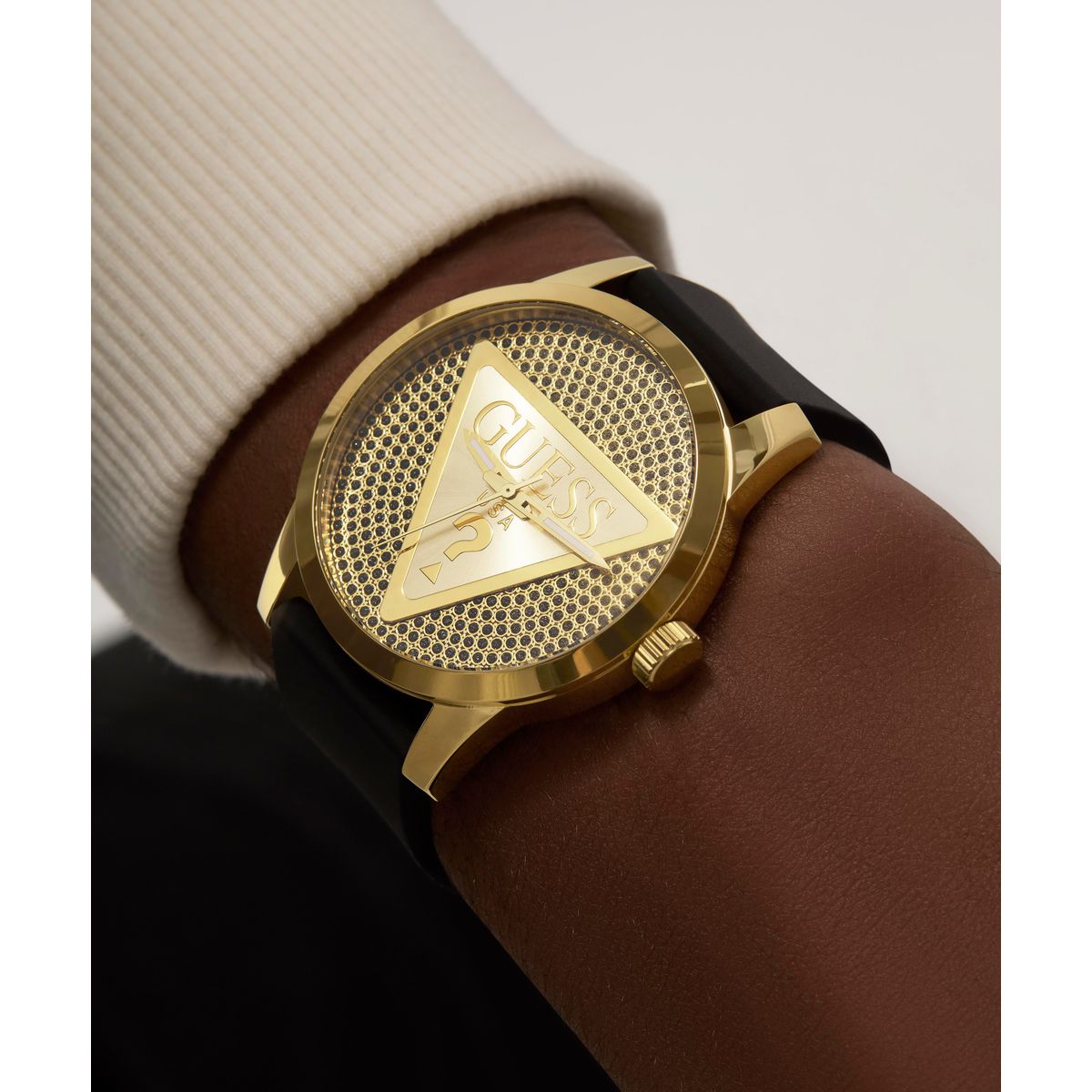 Zegarek na czarnym pasku - Guess Badge