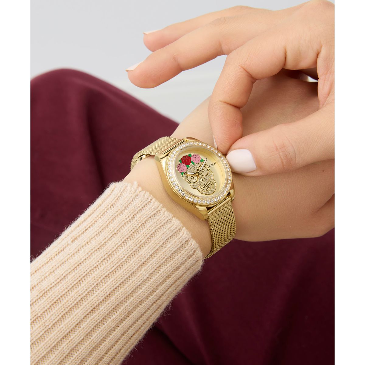 Zegarek na złotej bransolecie - Guess Cavalerta