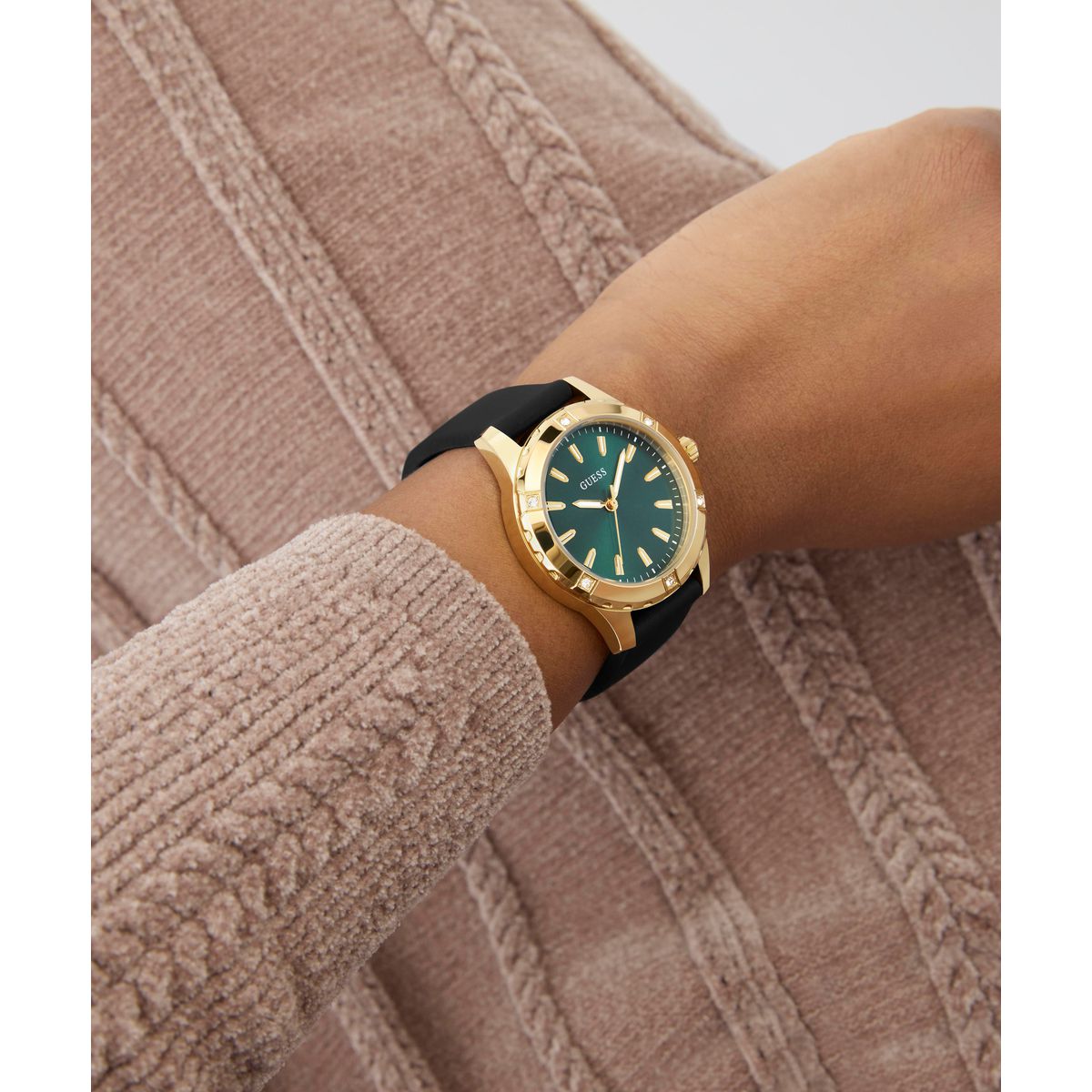 Zegarek na czarnym pasku - Guess Mist