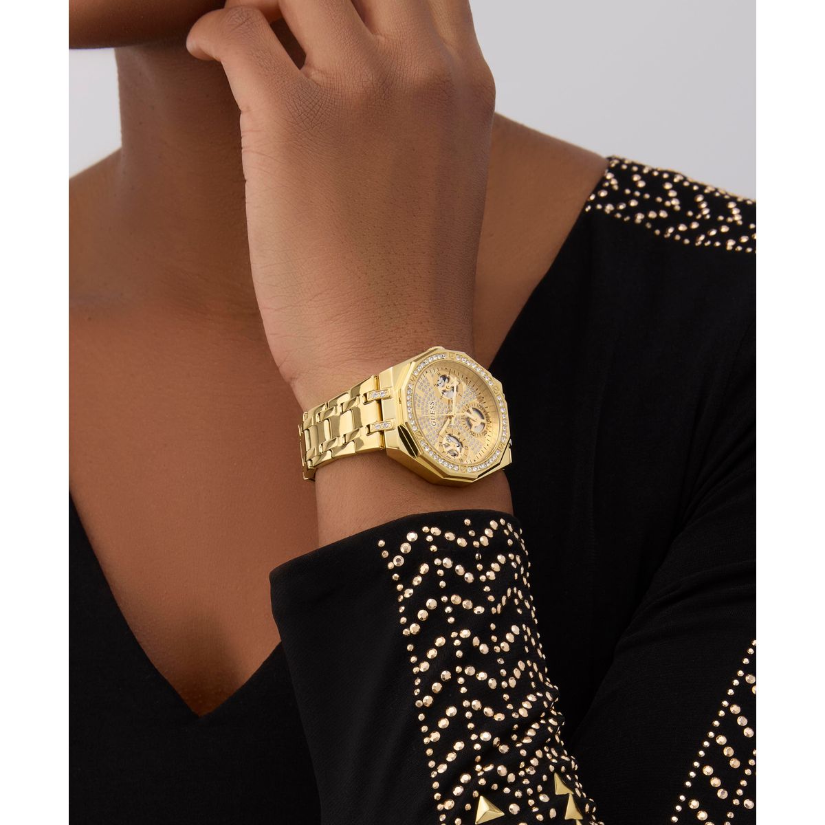 Zegarek na złotej bransolecie - Guess Quinn