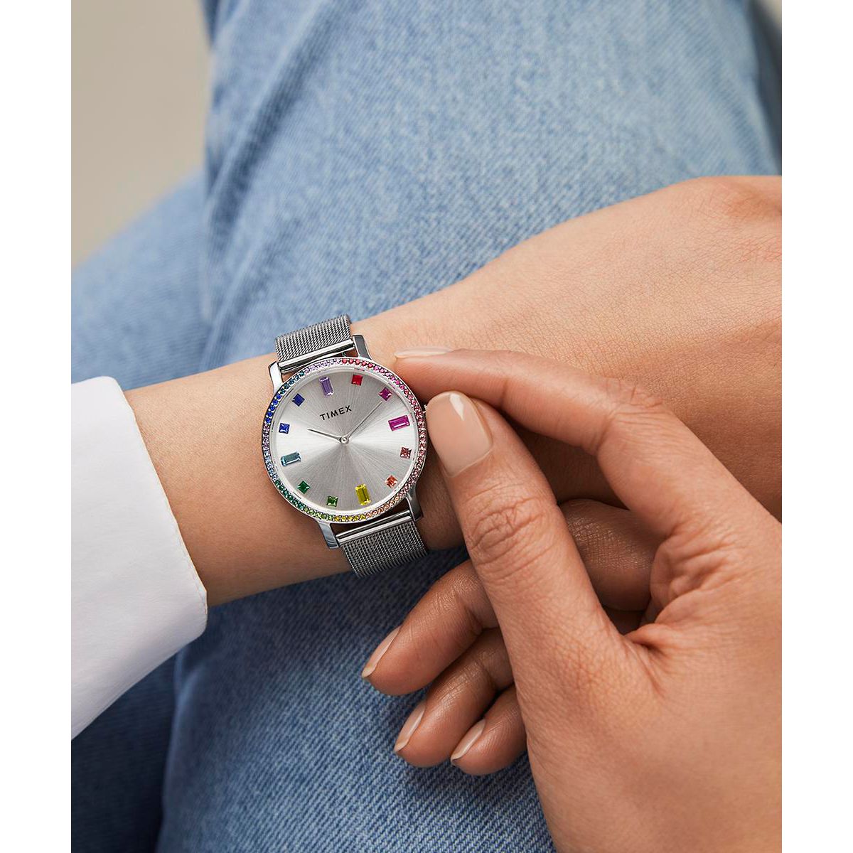Zegarek na srebrnej bransolecie - Timex Transcend