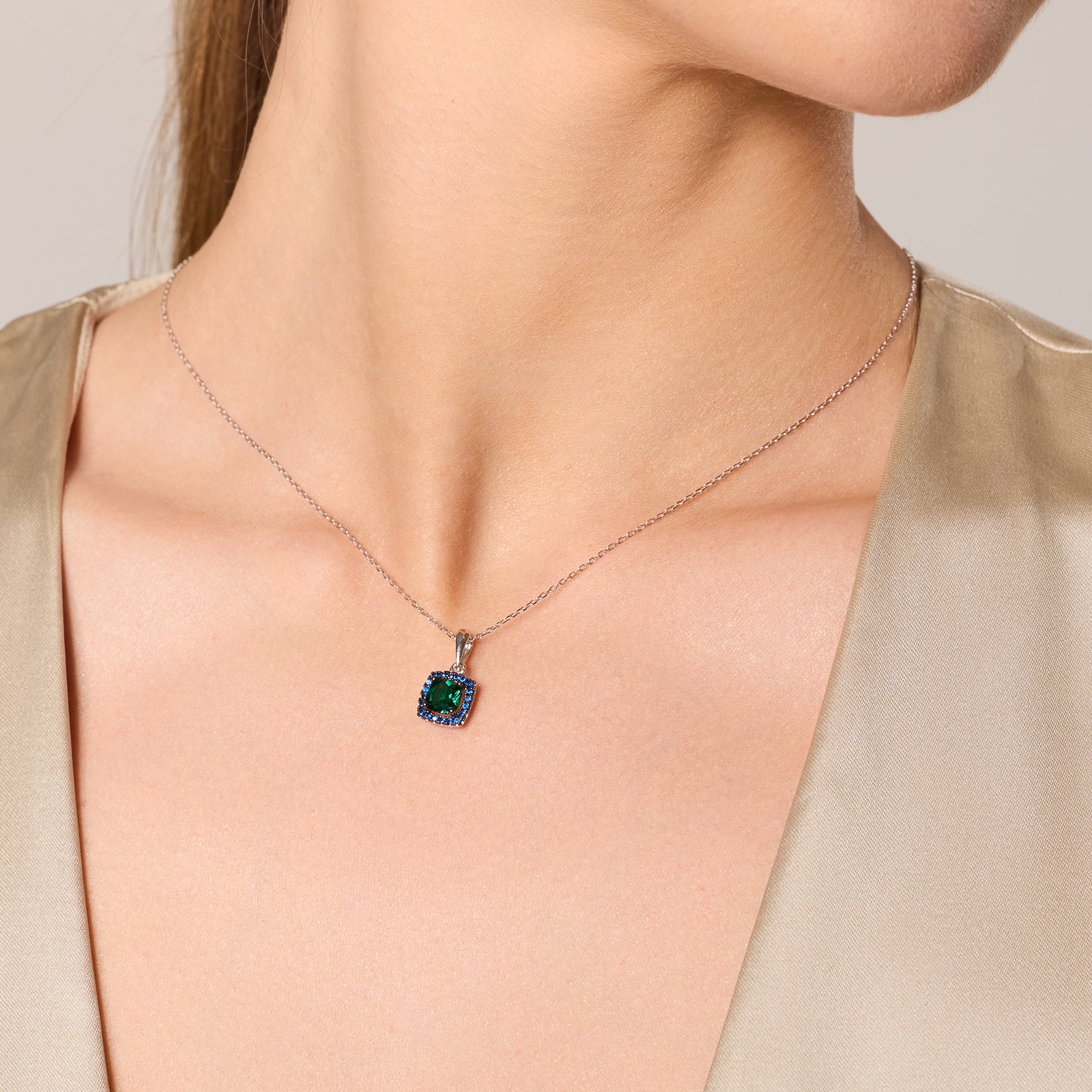 Komplet biżuterii srebrnej z kolorowymi cyrkoniami