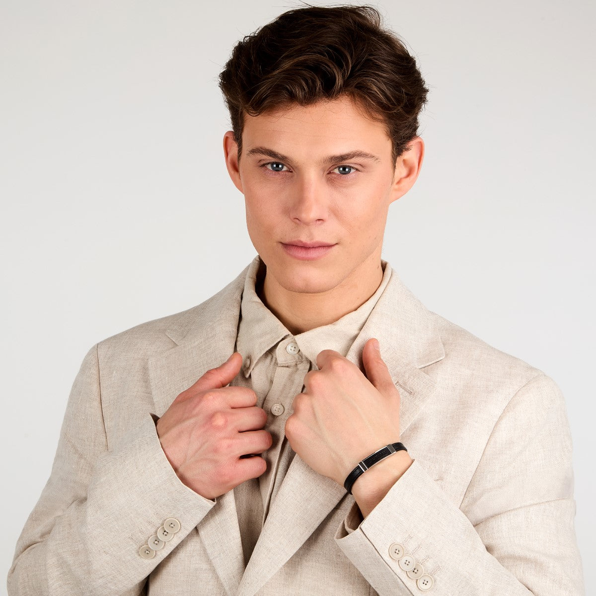 Bransoletka stalowa z czarną skórą - Trussaardi T- Leather