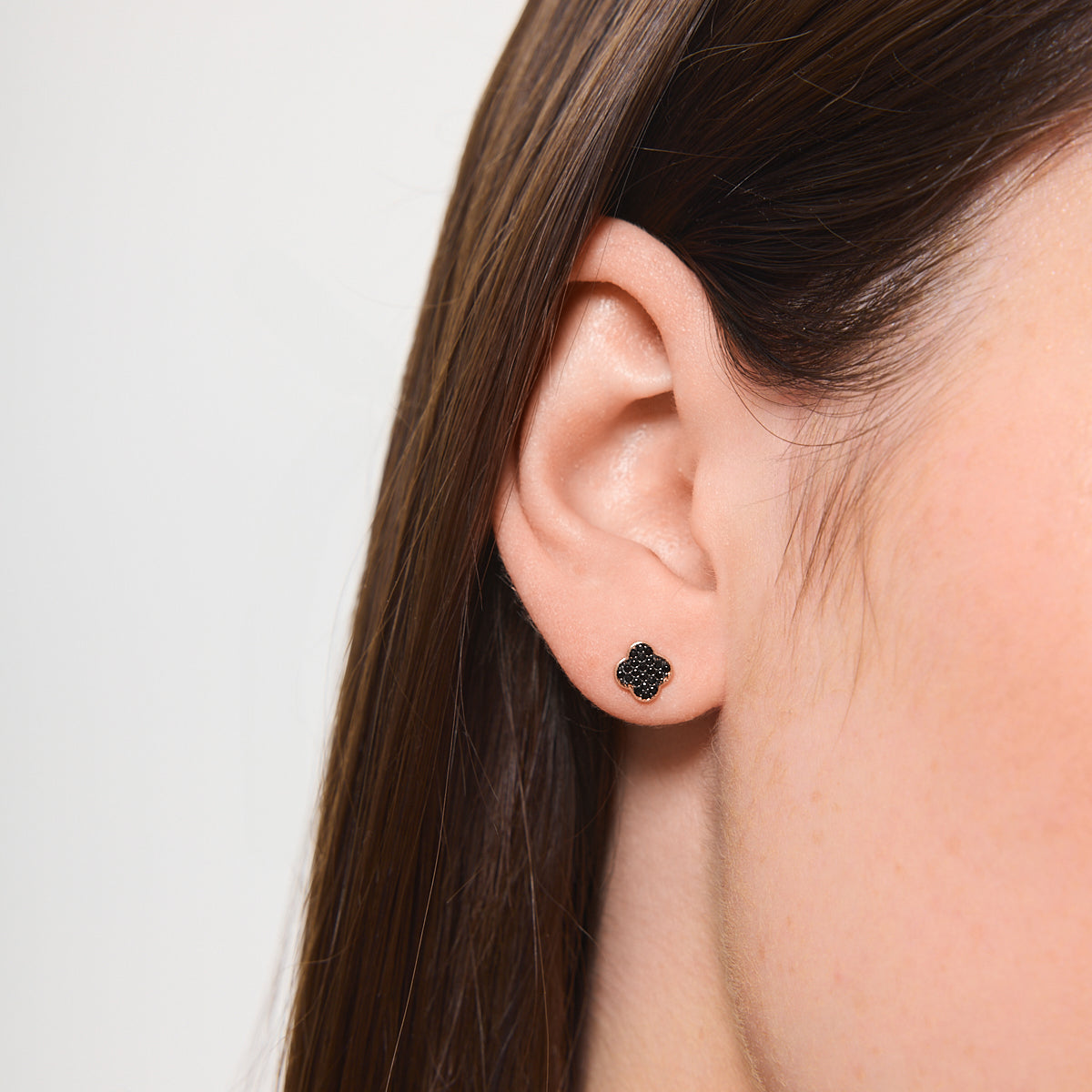 Kolczyki złote z czarnymi cyrkoniami - koniczynki