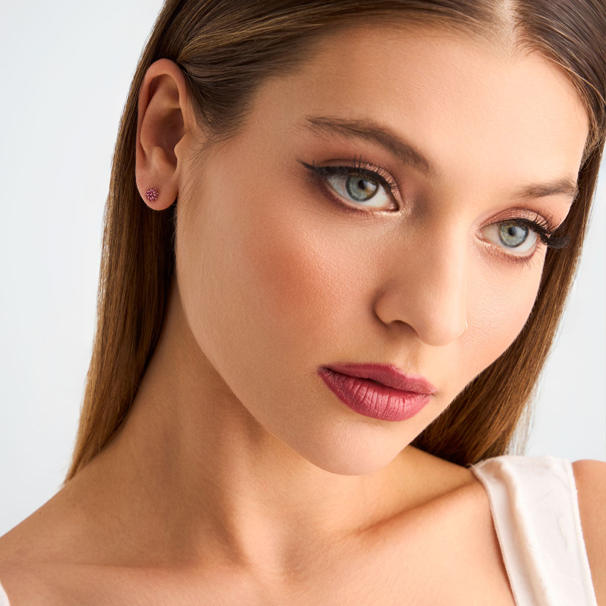 Kolczyki złote z różowymi cyrkoniami - kwiaty