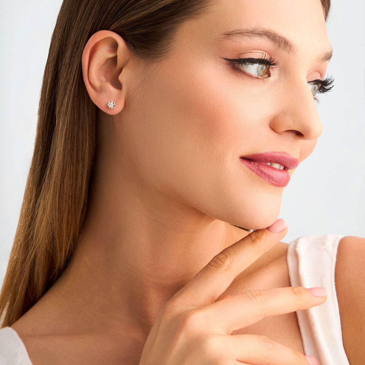 Kolczyki złote z diamentami - kwiaty