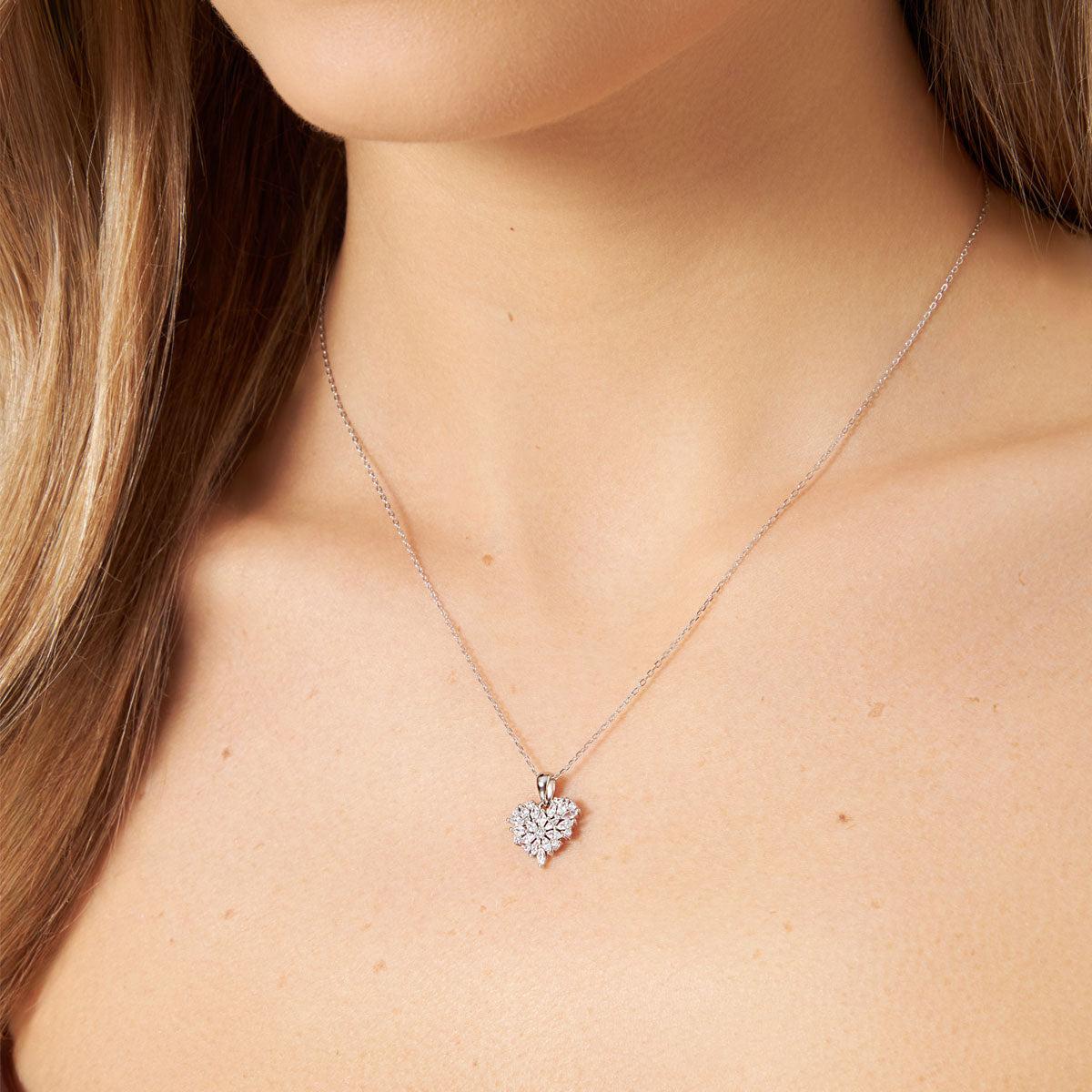 Naszyjnik srebrny z cyrkoniami - serce