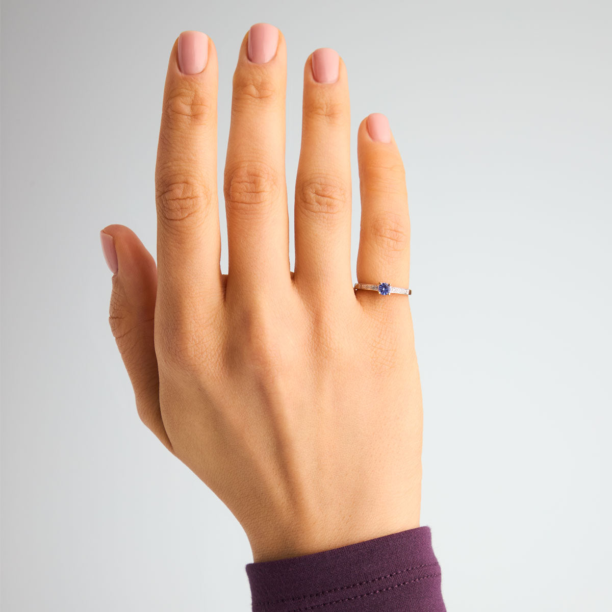 Pierścionek złoty z tanzanitem i diamentami