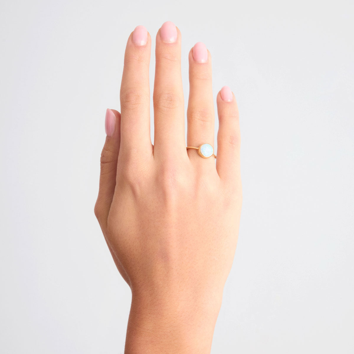 Pierścionek złoty z opalitem