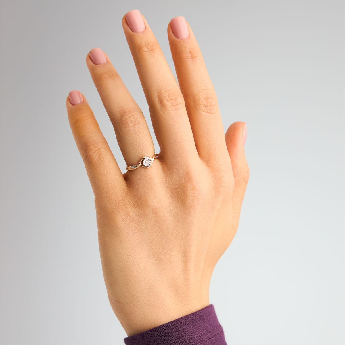 Pierścionek z dwukolorowego złota z diamentem - Illusion