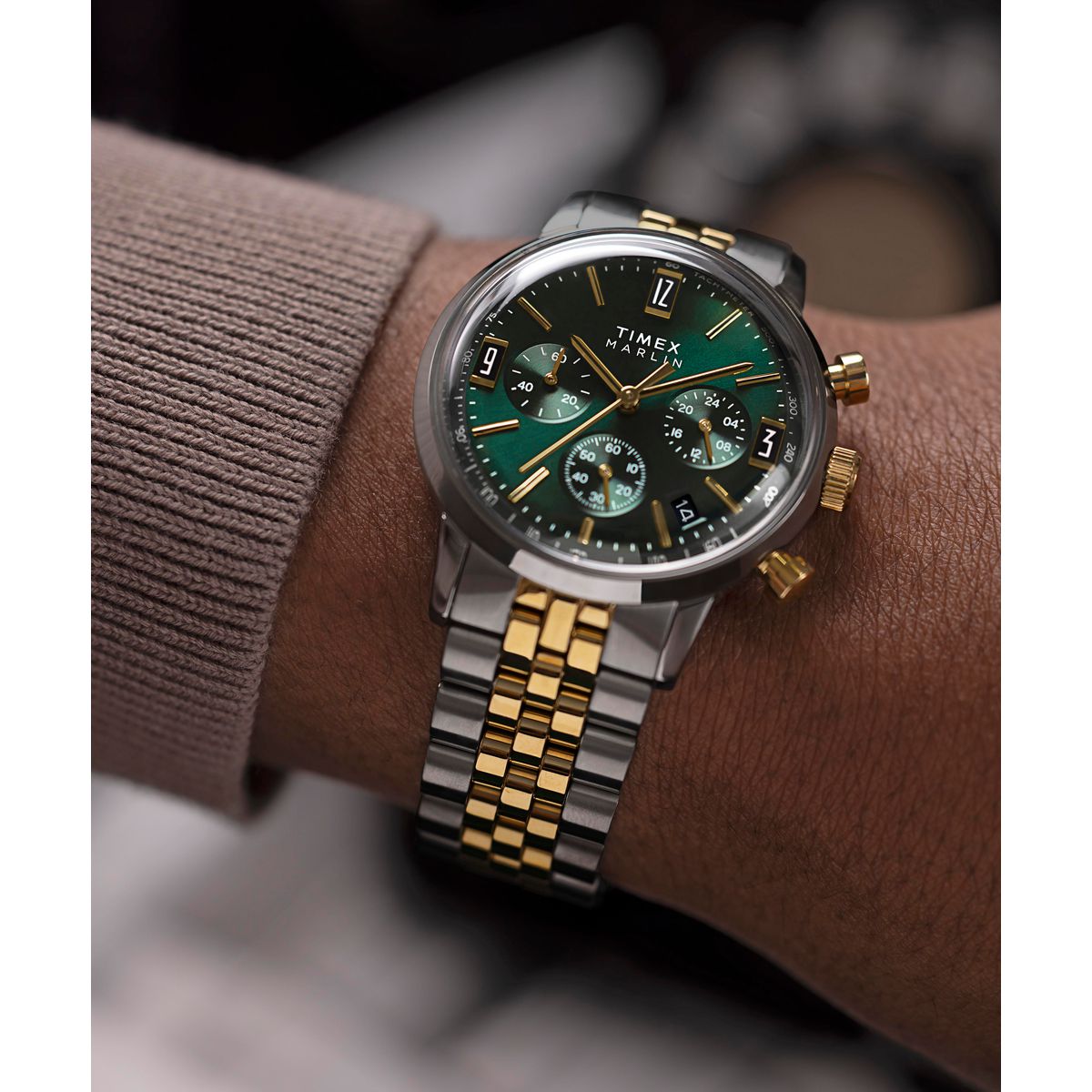 Zegarek na srebrno - złotej bransolecie - Timex Marlin