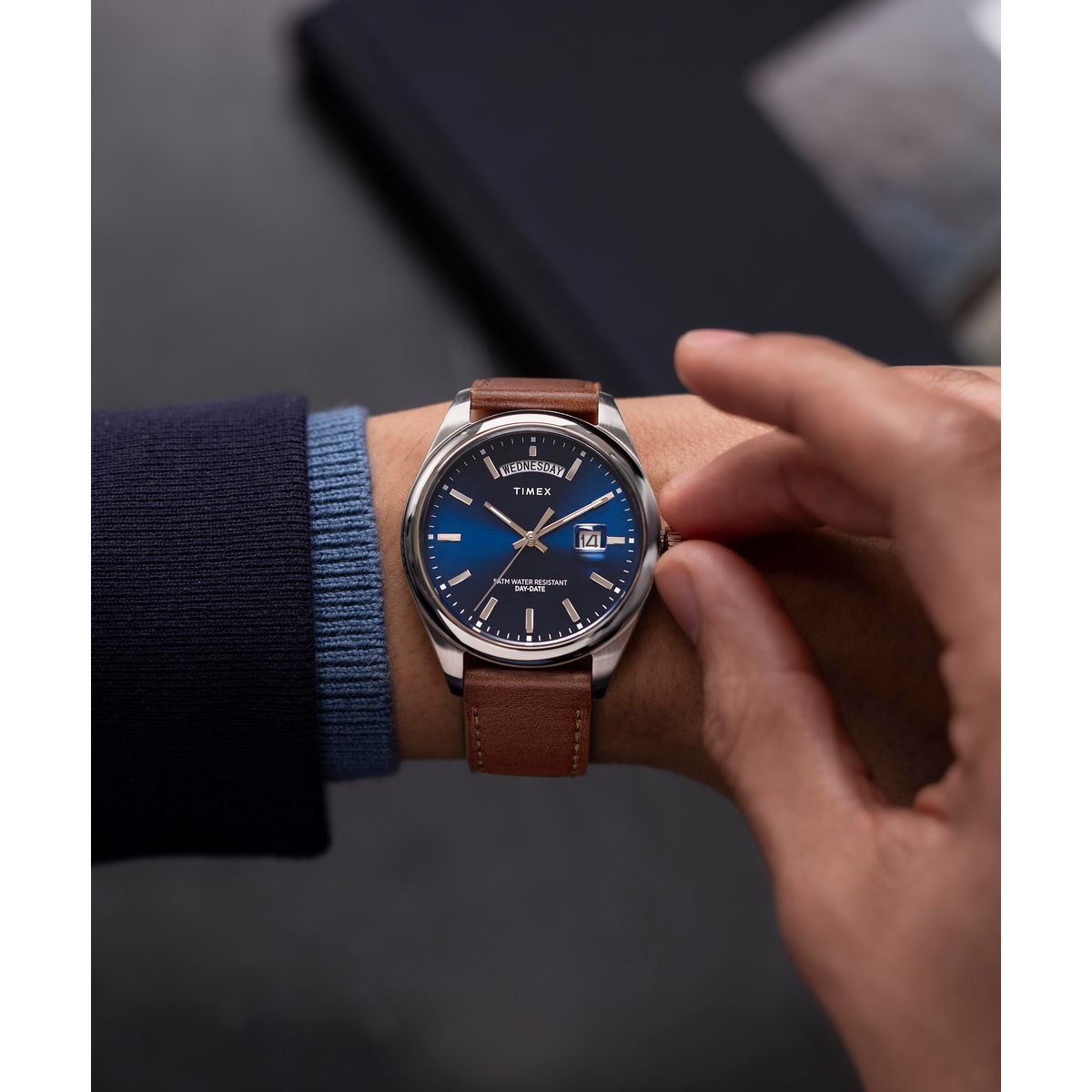 Zegarek na brązowy pasku - Timex Legacy
