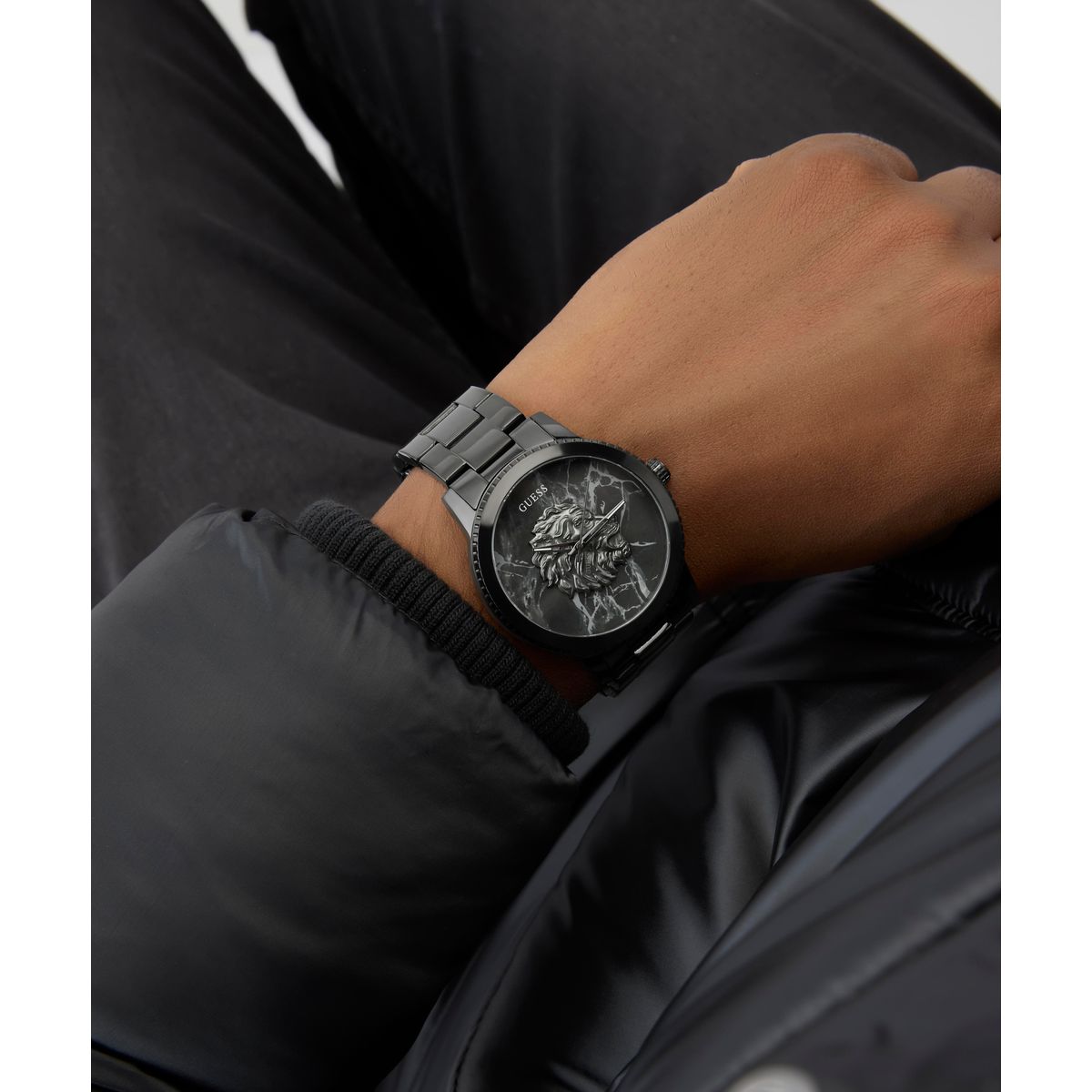 Zegarek na czarnej bransolecie - Guess Monarch