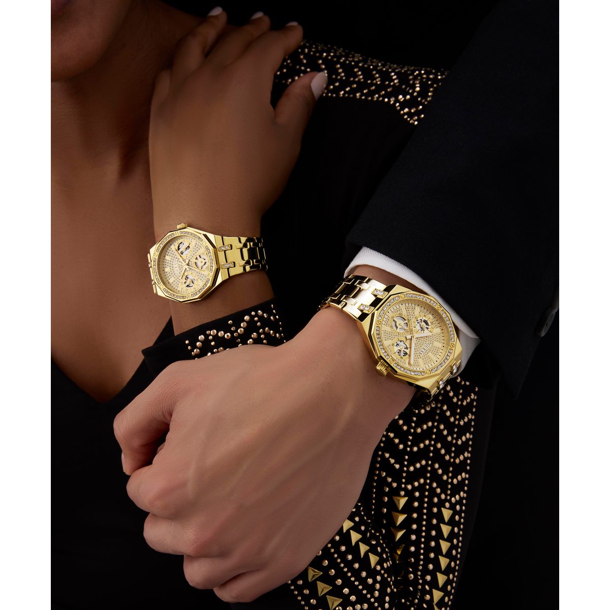 Zegarek na złotej bransolecie - Guess Quinn