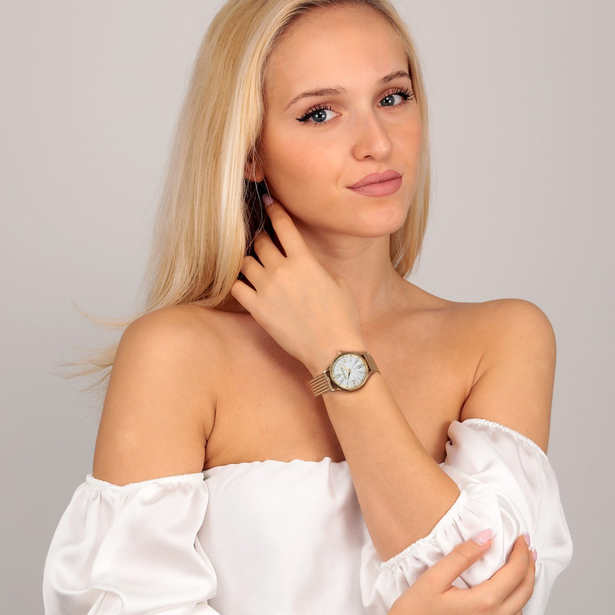 Zegarek na złotej bransolecie - Trussardi T Star