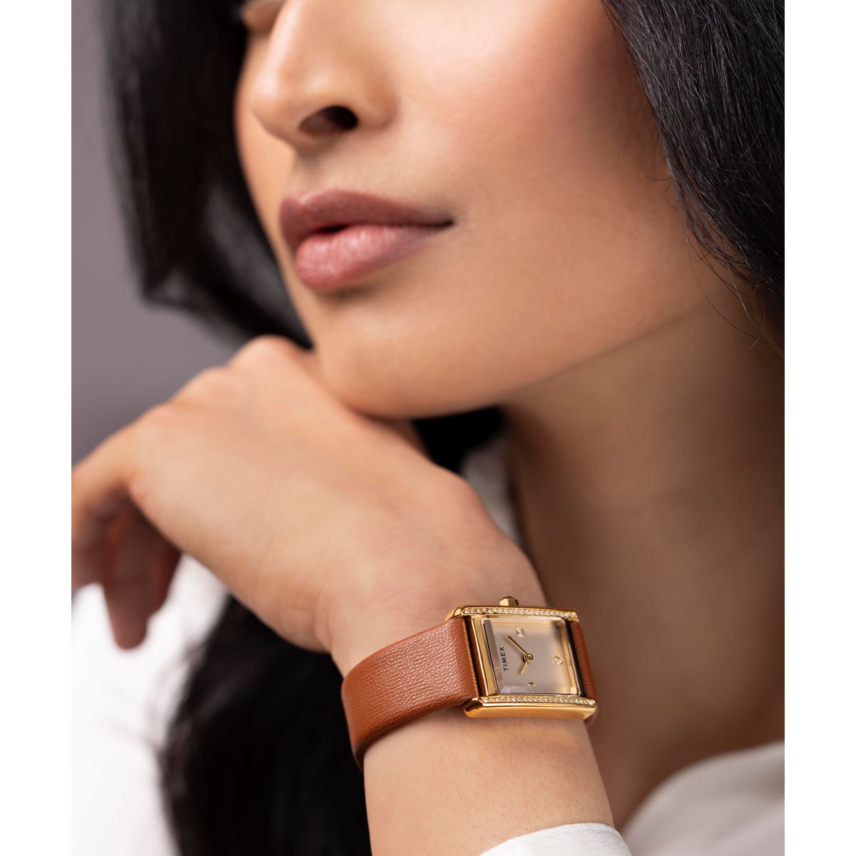 Zegarek na brązowym pasku - Timex Hailey