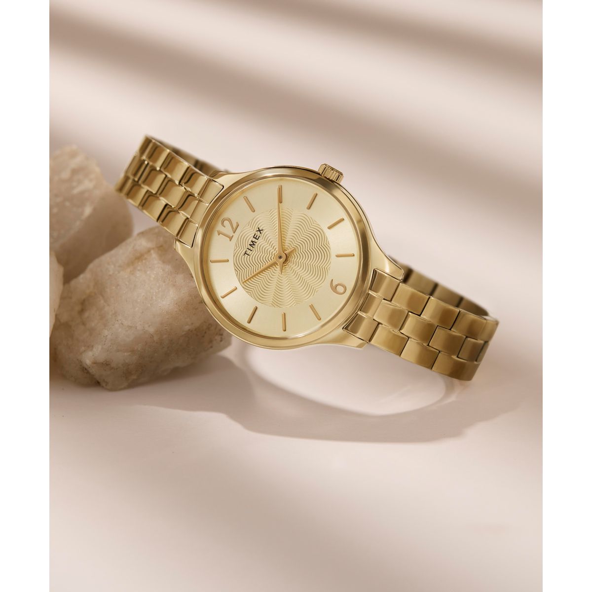Zegarek na złotej bransolecie - Timex Peyton