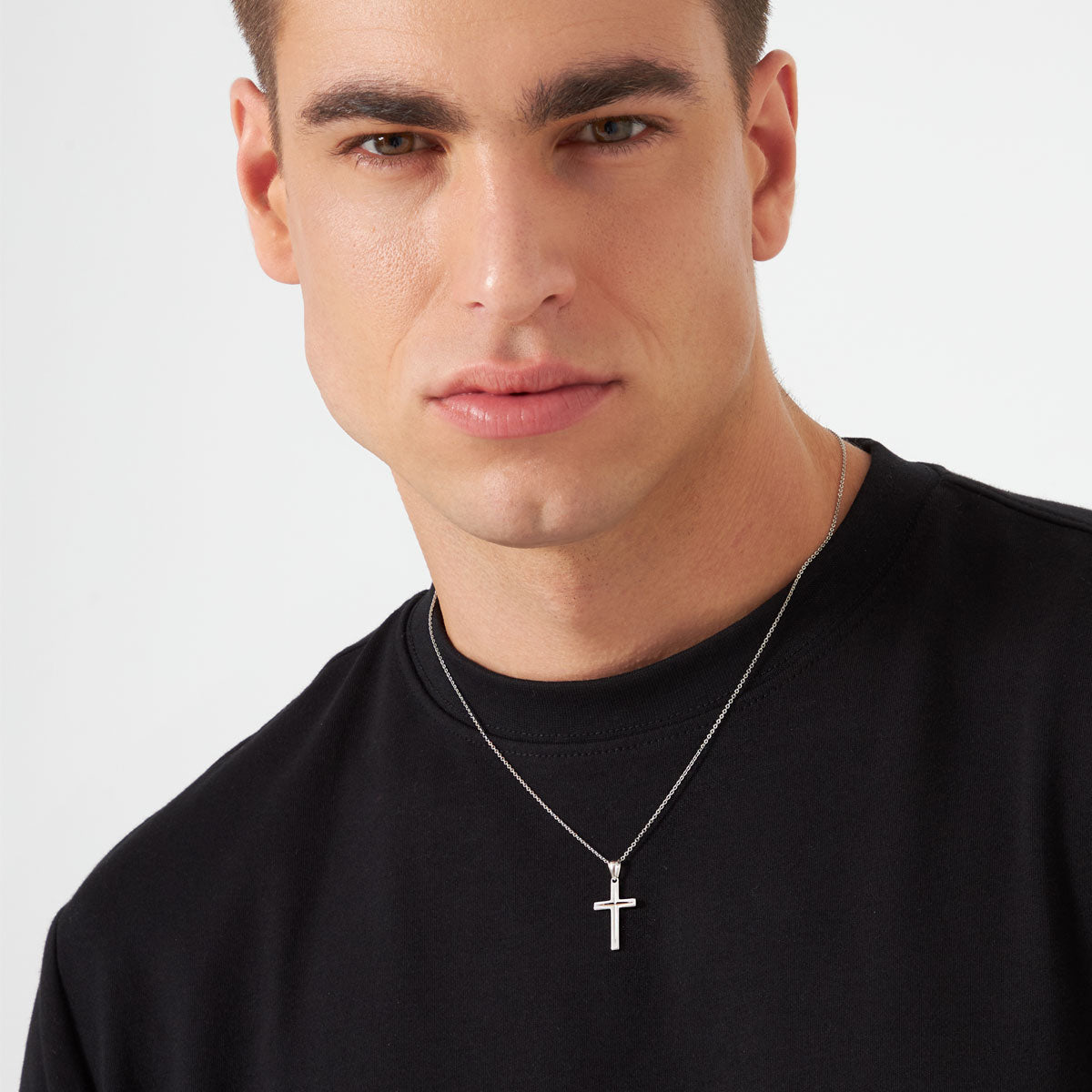 Zawieszka srebrna - krzyżyk